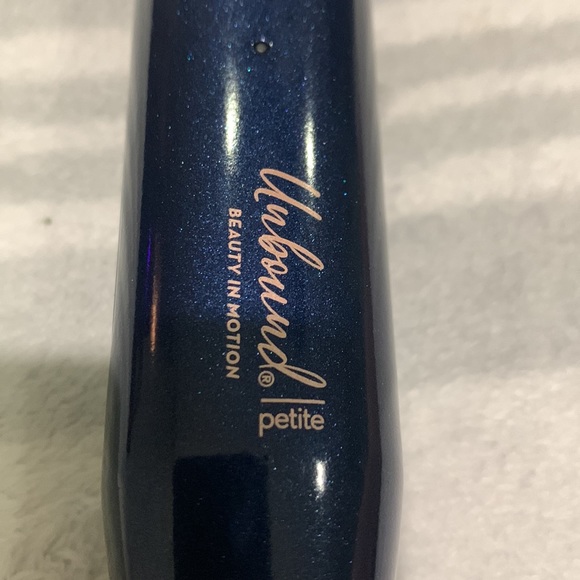 Unbound petite cordless curling iron/straightener - Picture 4 of 10